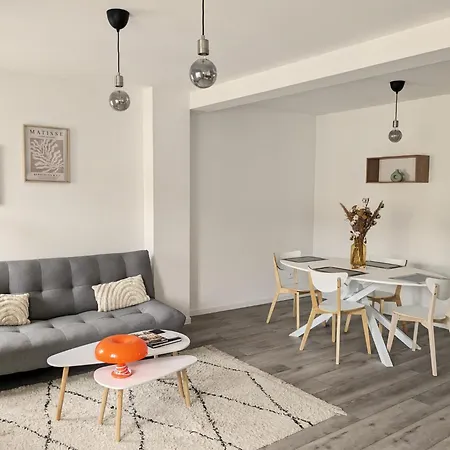 Berbisey 1 Apartment